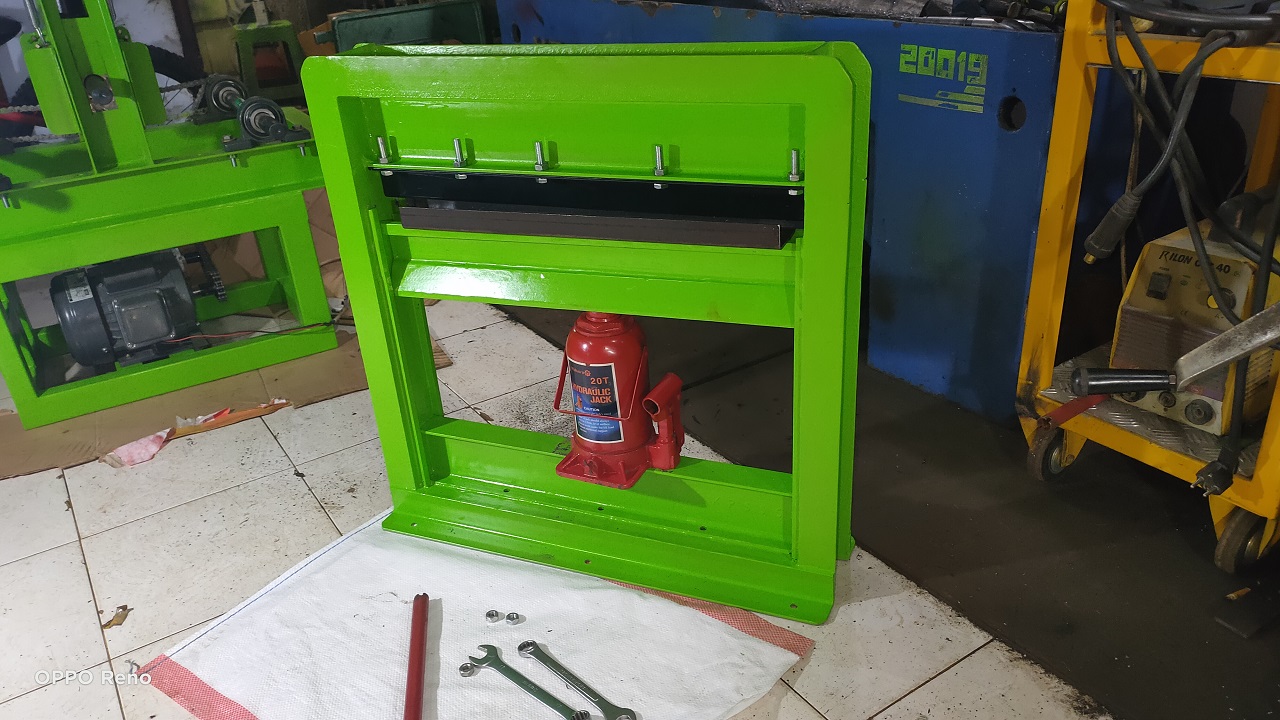 Press Brake adalah Alat Bending atau Tekuk Plat 3mm dengan Hydraulic